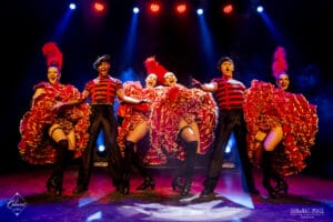 Une sortie de groupe au cabaret