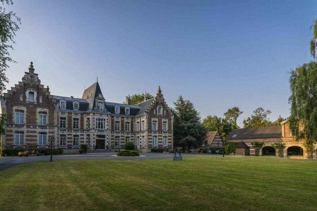 Façade avant du Château de Tilques Najeti