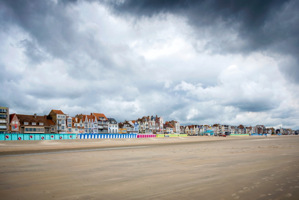 plage de dunkerque à la fontière belge