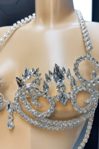 Accessoire de tenue de cabaret en bijou